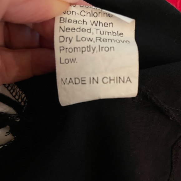 Mock Turtleneck Long Sleeve Top- M - Picture 11 of 11